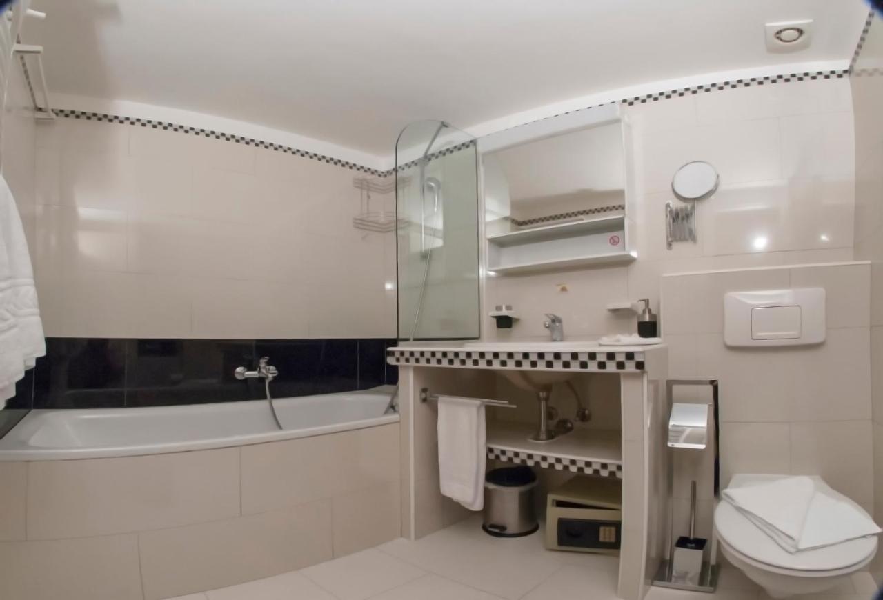 Appart'Hotel Residence Dizerens Женева Екстериор снимка