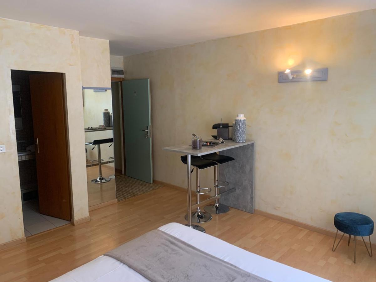 Appart'Hotel Residence Dizerens Женева Екстериор снимка